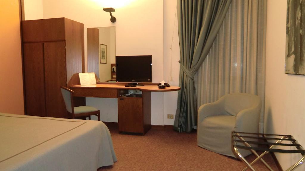 Hotel Giardino Prato  Oda fotoğraf